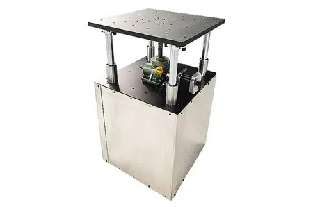 7SVA5 Motorized Precision Vertical Translation Stage
